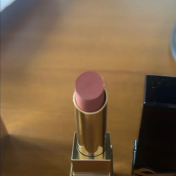 Yves Saint Laurent The Bold Lipstick - Rosewood Encounter - Picture 3 of 4